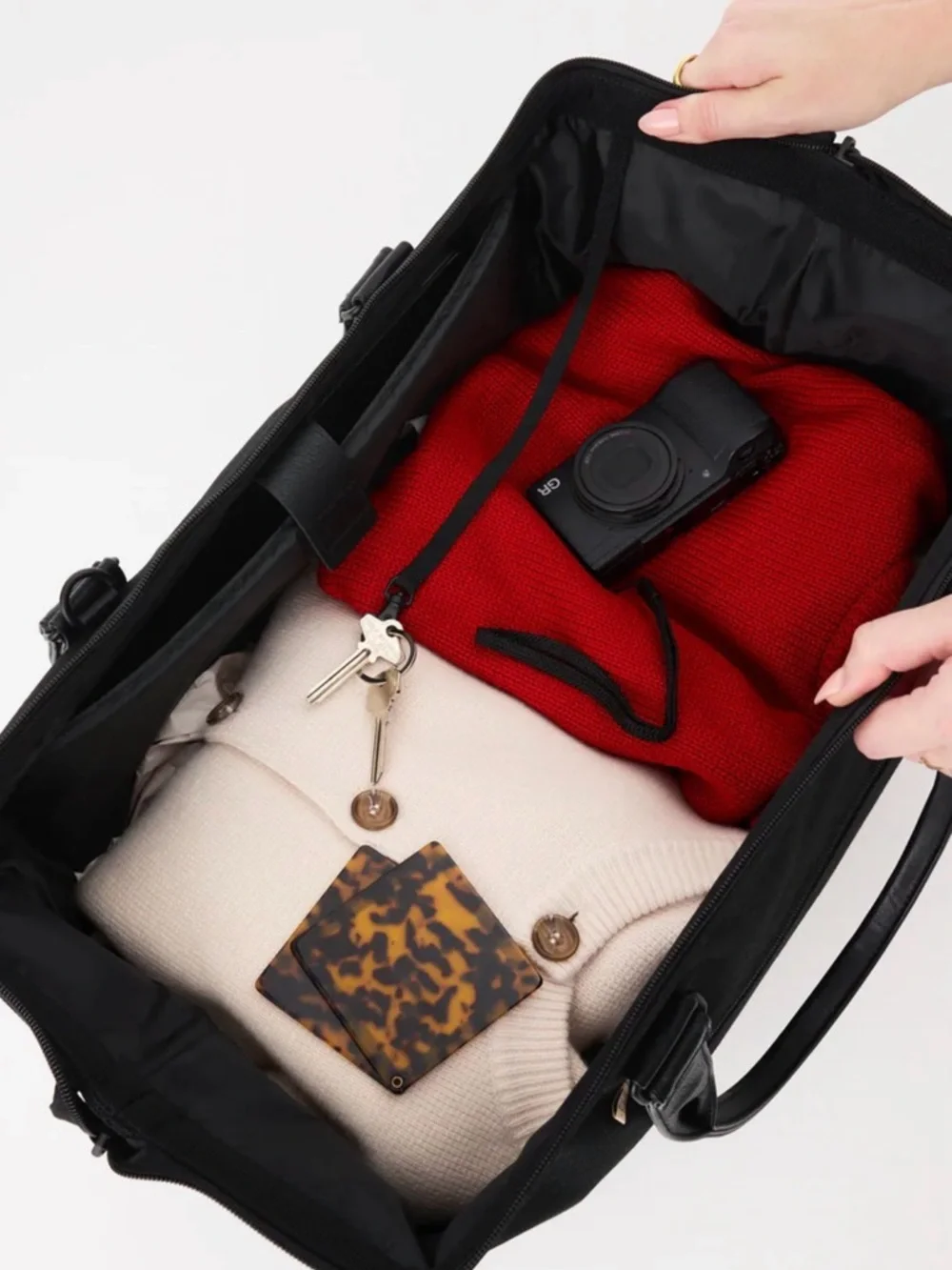 Beis Weekender Bag - Black - Picture 2 of 3